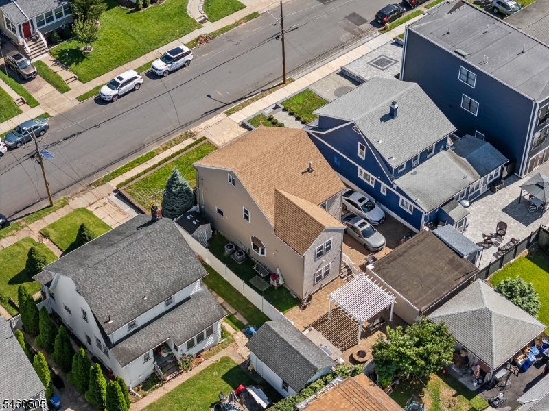 main property photo 31