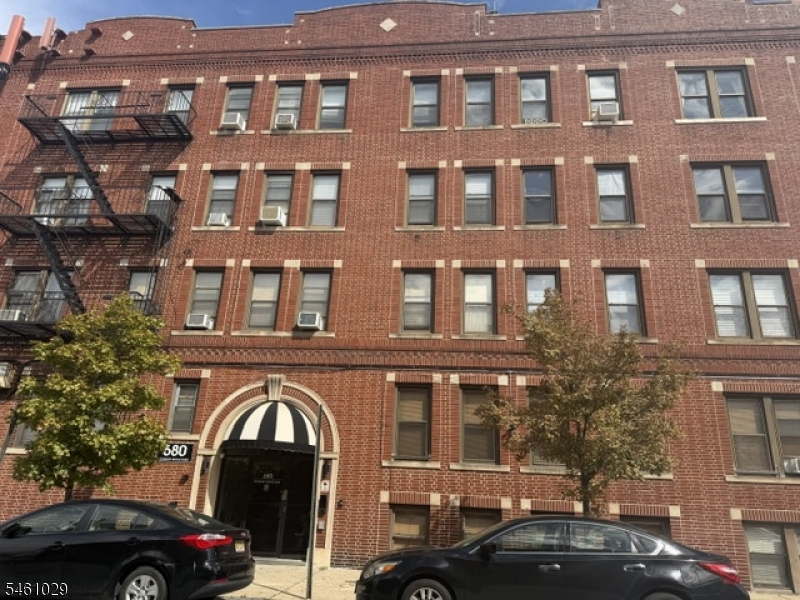 main property photo 12