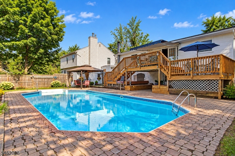 main property photo 24