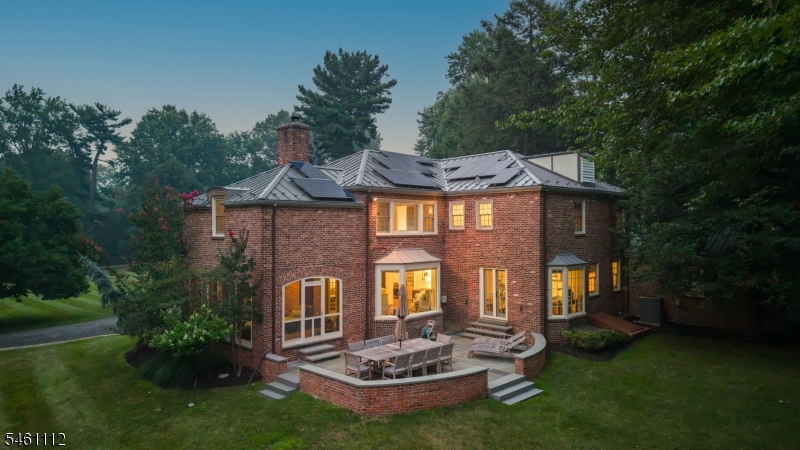 main property photo 45