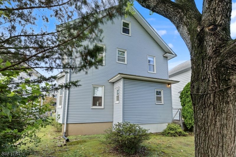 main property photo 41