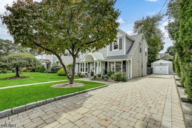 main property photo 19
