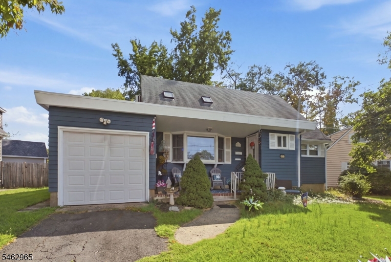 main property photo 6