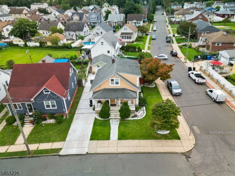 main property photo 32