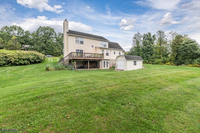 main property photo 23
