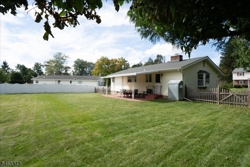 main property photo 45