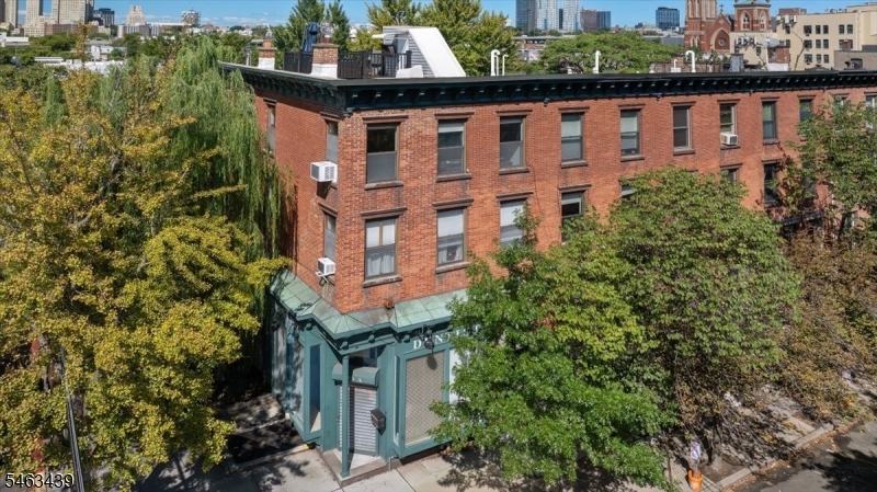 main property photo 26