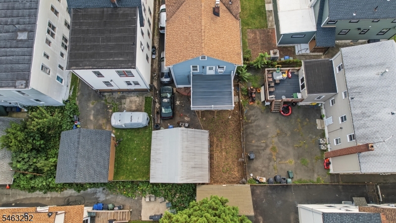 main property photo 45