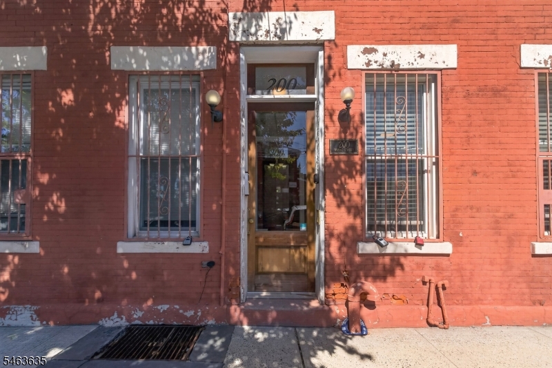 main property photo 15
