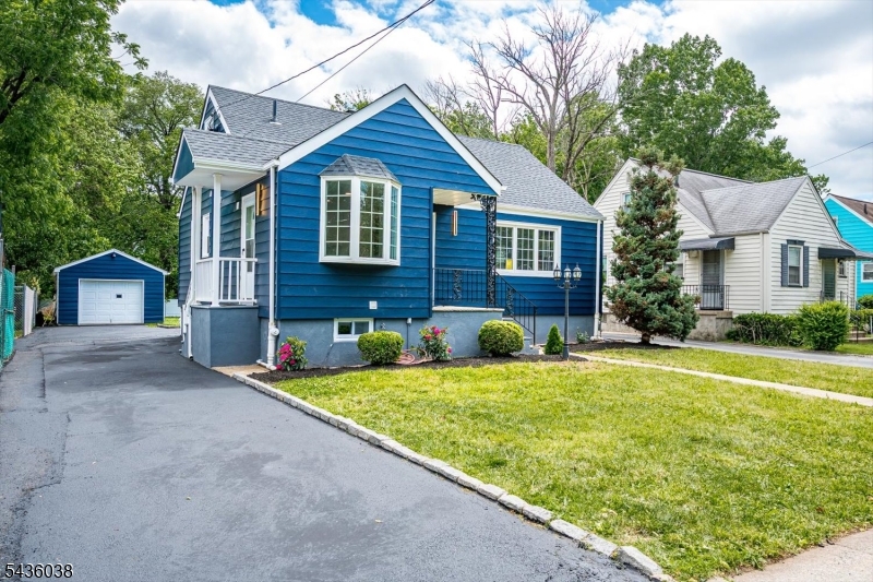 main property photo 30