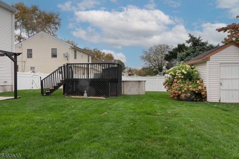 main property photo 27