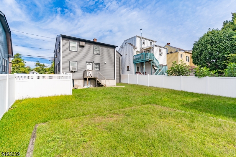main property photo 27