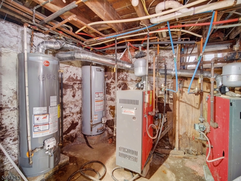 main property photo 23