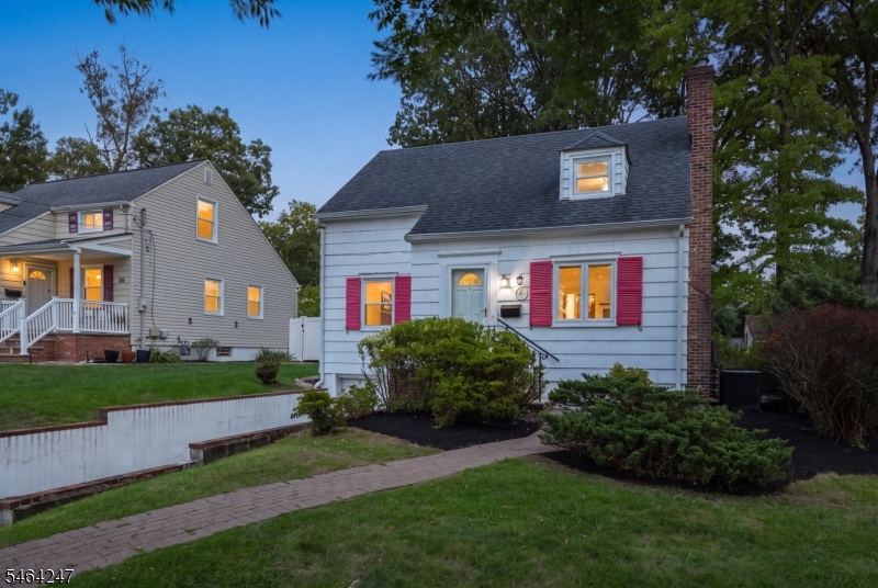 main property photo 7