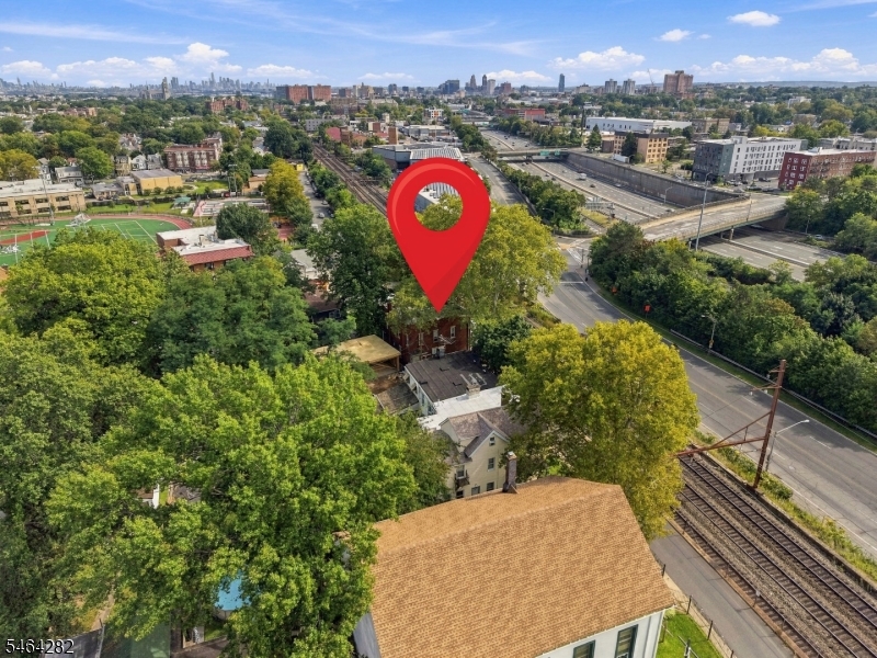 main property photo 29