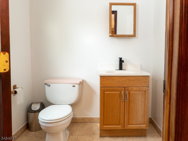 main property photo 16