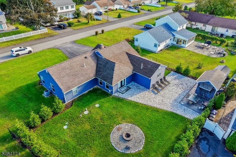 main property photo 35