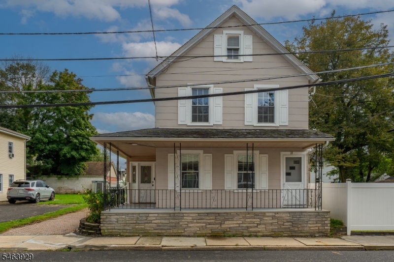main property photo 17