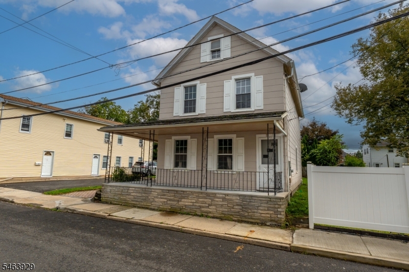 main property photo 18