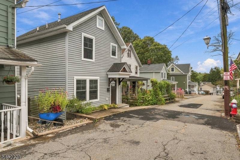 main property photo 44