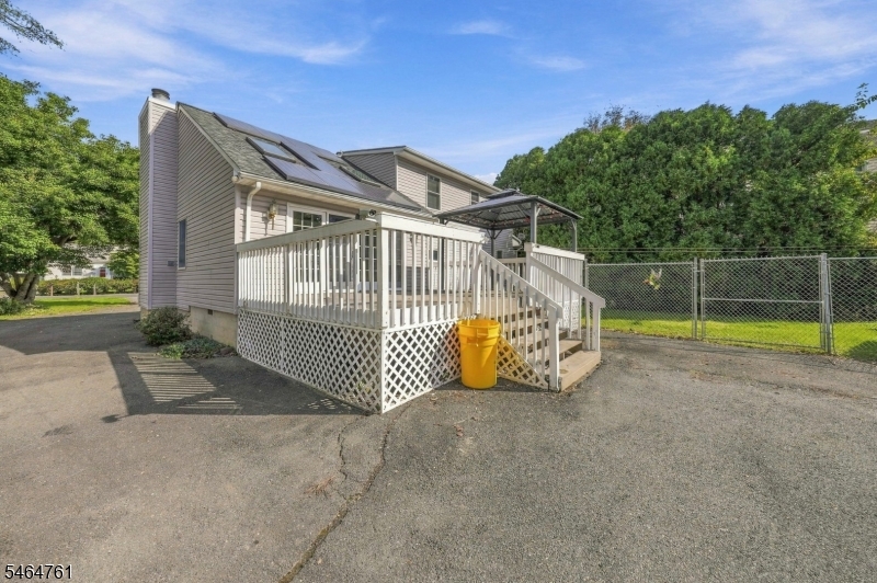 main property photo 41