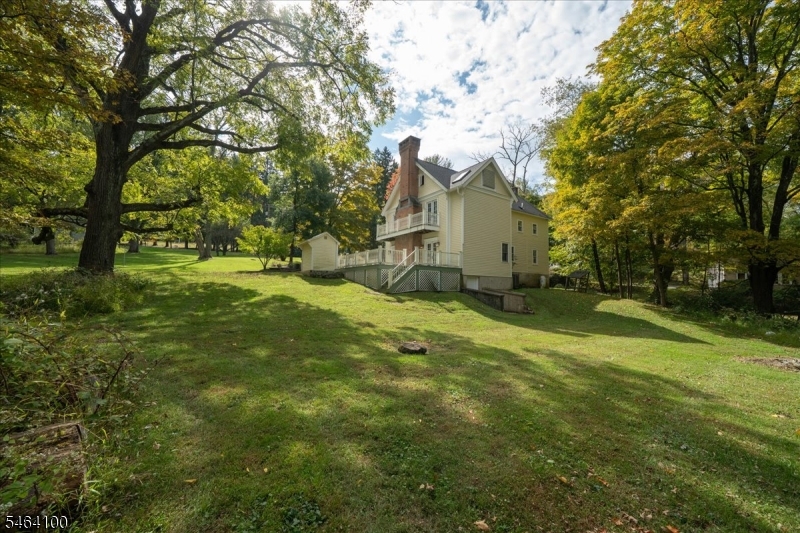 main property photo 45