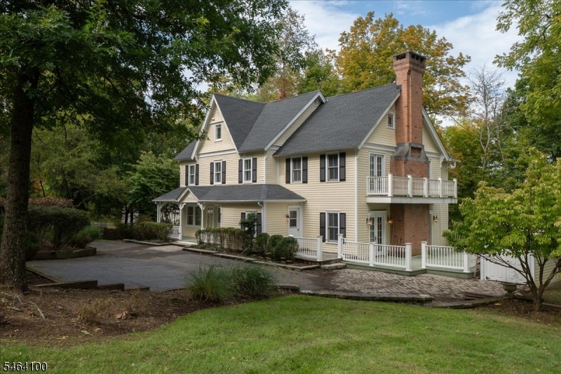 main property photo 6