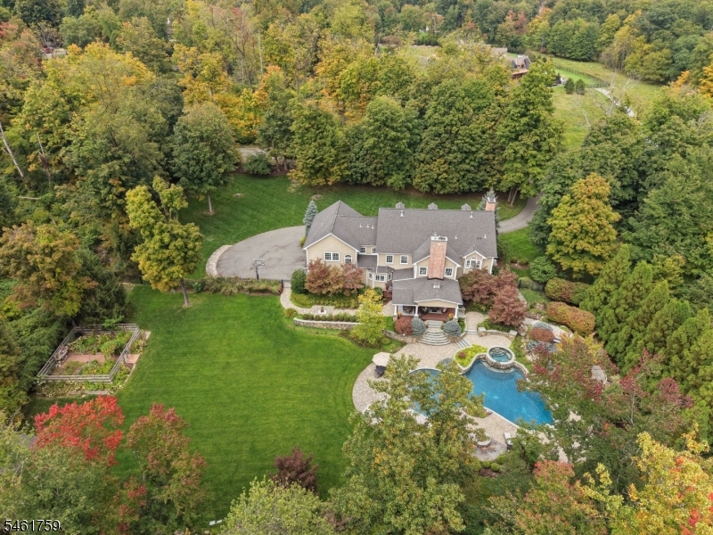 main property photo 33