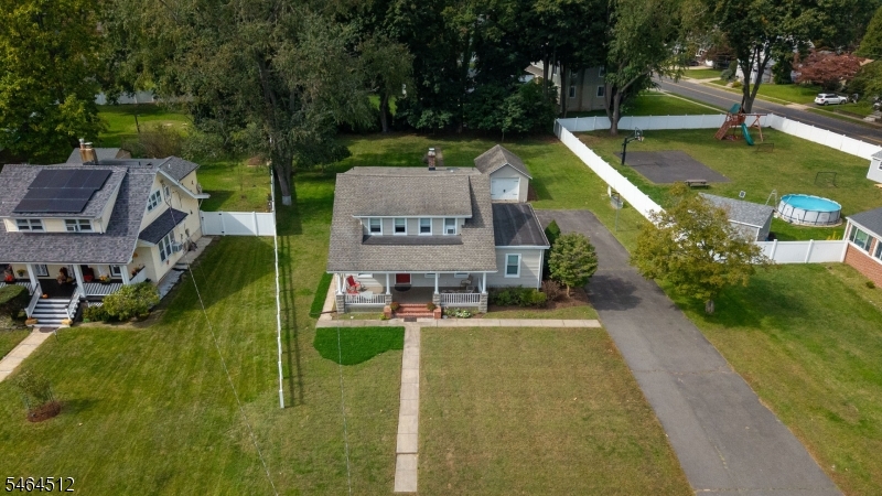 main property photo 44
