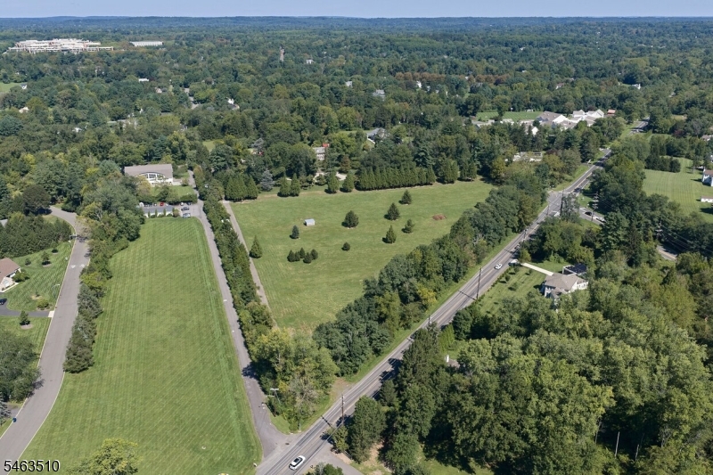 main property photo 36