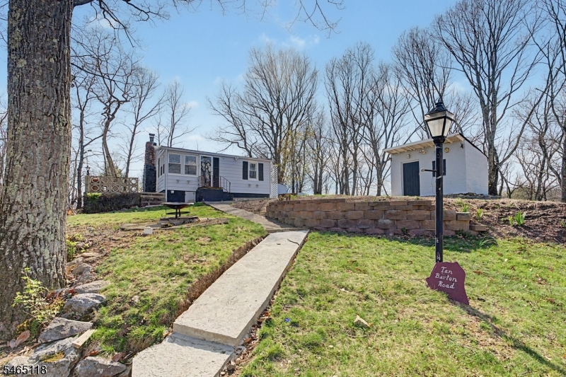 main property photo 12