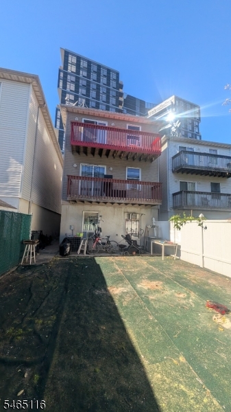 main property photo 30