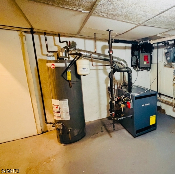 main property photo 11