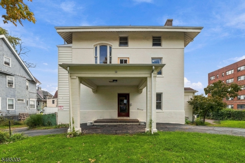 main property photo 12