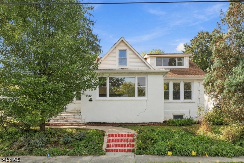 main property photo 45