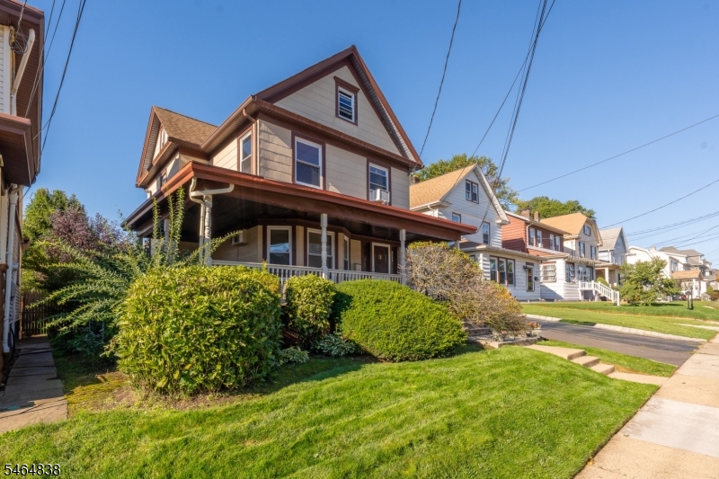 main property photo 31