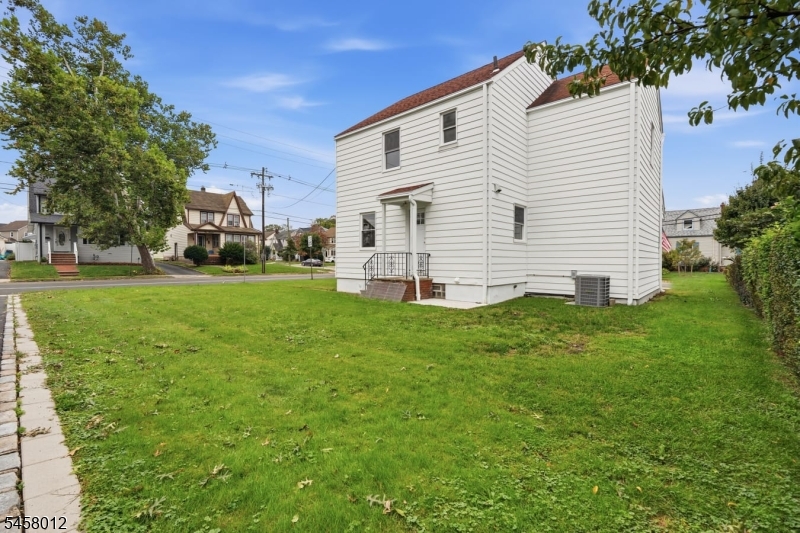main property photo 22