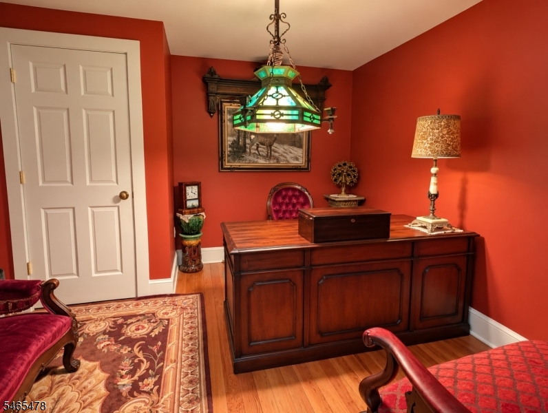 main property photo 15