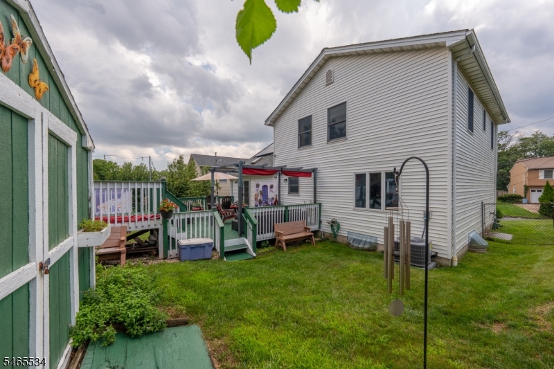 main property photo 25