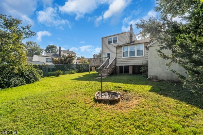 main property photo 30