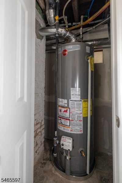 main property photo 17
