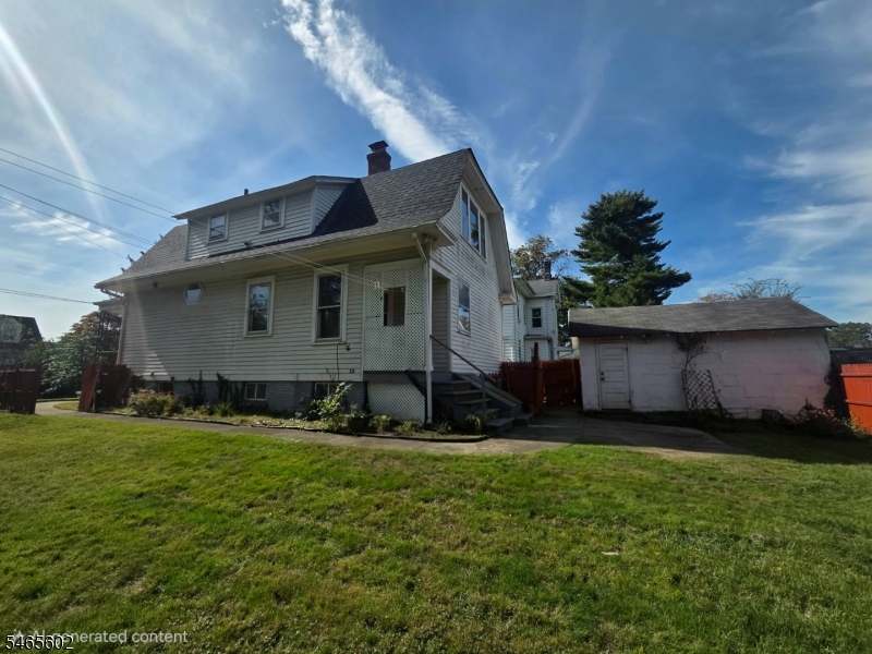 main property photo 13