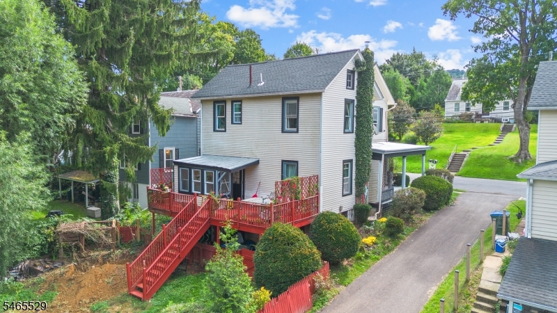 main property photo 25