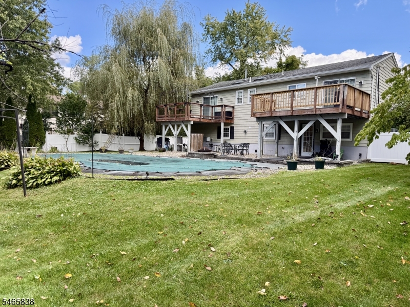 main property photo 22