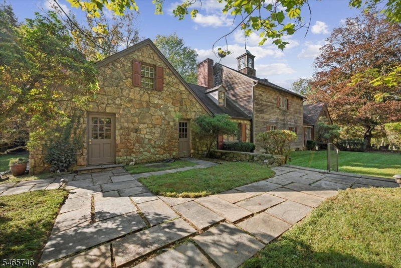 main property photo 35
