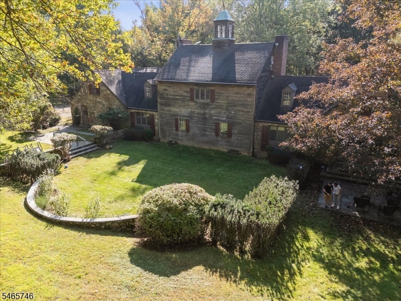 main property photo 40