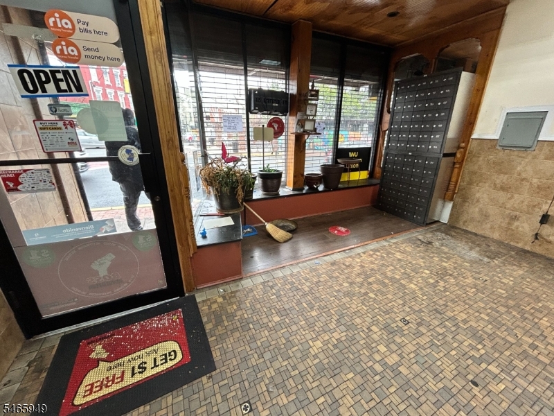 main property photo 8