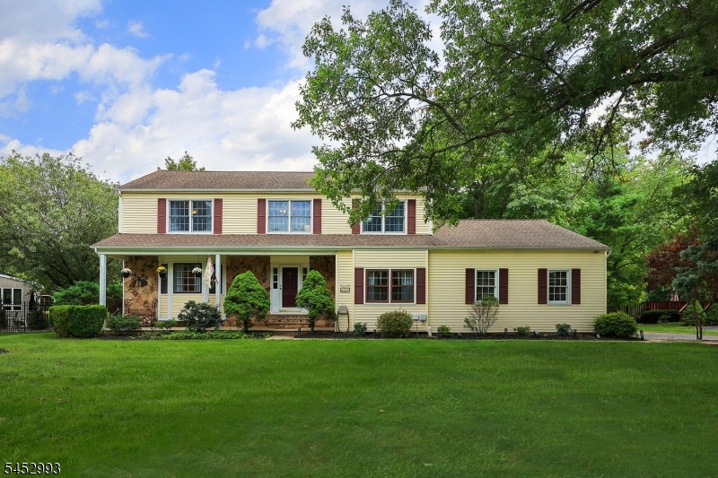 main property photo 4