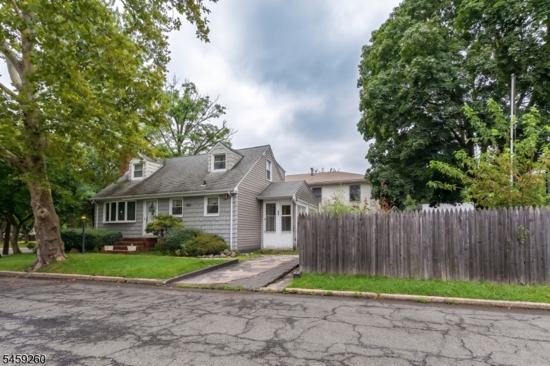 main property photo 21