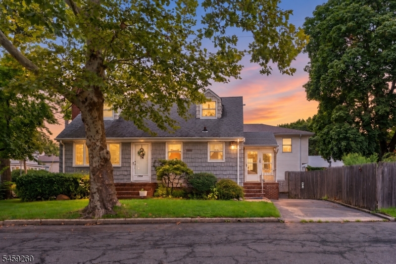 main property photo 30